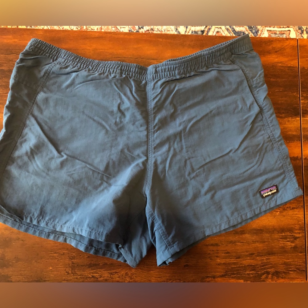 Blue Patagonia baggies 5inch inseam size L